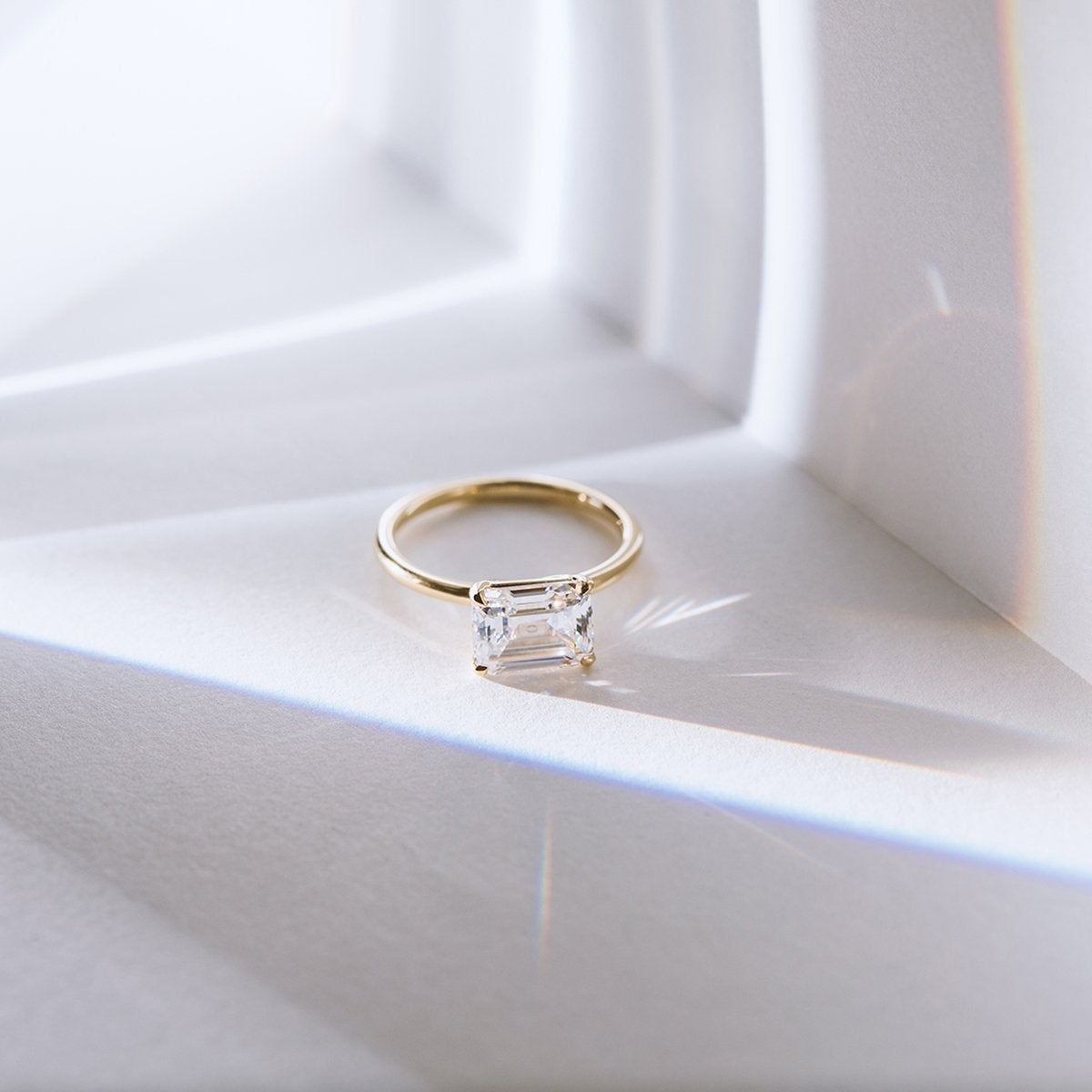 18K Yellow Gold / Emerald