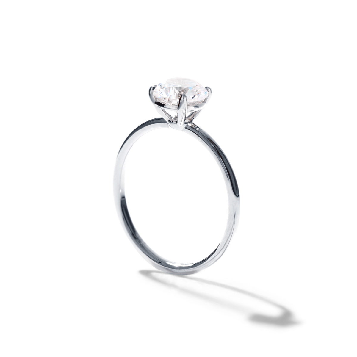 18K White Gold / Round